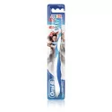 Oral-B JUNIOR Star Wars Soft detská zubná kefka ( 6-12 rokov) mäkká 1 ks
