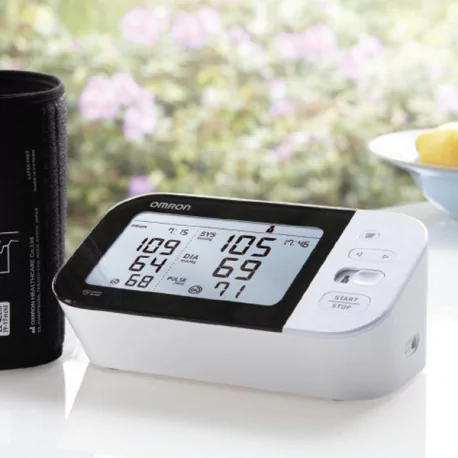 OMRON TLAKOMER M7 Intelli IT s AFIB s adaptérom a bluetooth pripojením 1 set