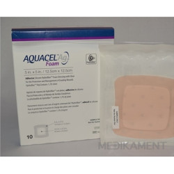 AQUACEL Ag foam Hydrofiber krytie na rany adhezívne so striebrom 12,5 x12,5 cm 10 ks