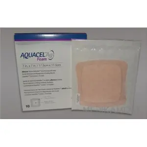 AQUACEL Ag foam Hydrofiber krytie na rany adhezívne so striebrom 17,5 x 17,5 cm 10 ks